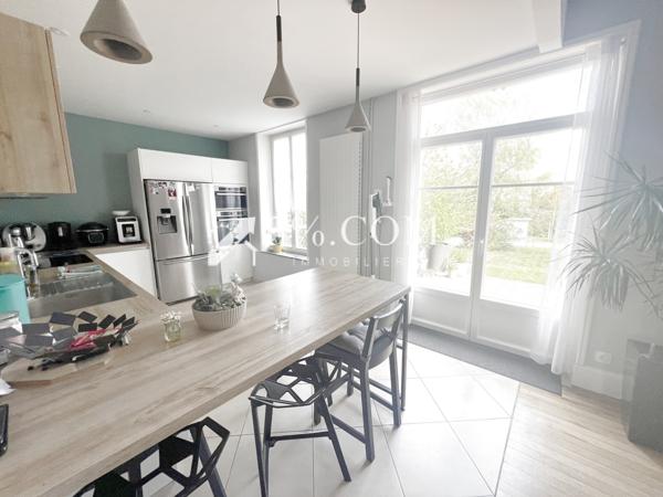 Maison 6 pièce(s) 3 chambre(s) 125 m²