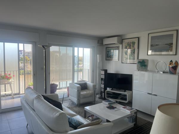 Appartement Nantes Mangin T6 avec loggia vue Loire, 4 chambres et 2 places de parking 499 900 € FAI 3560ND – nantes Sud Immobilier