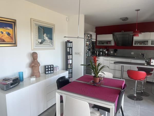 Appartement Nantes Mangin T6 avec loggia vue Loire, 4 chambres et 2 places de parking 499 900 € FAI 3560ND – nantes Sud Immobilier