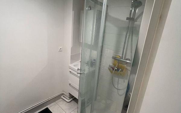 Appartement à louer    1 pièce • 20 m2 Gentilly