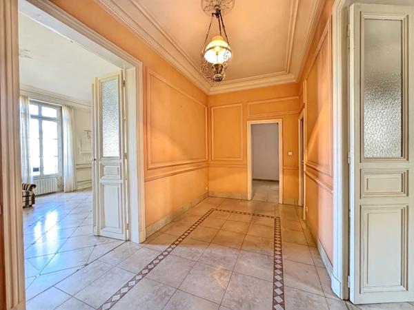 Spacieux Appartement de Caractère Avignon Intra-Muros 168 m²