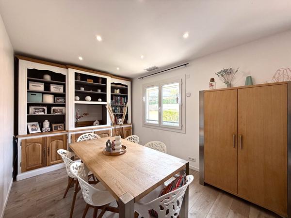 Maison Istres 5 pièce(s) 134.72 m2