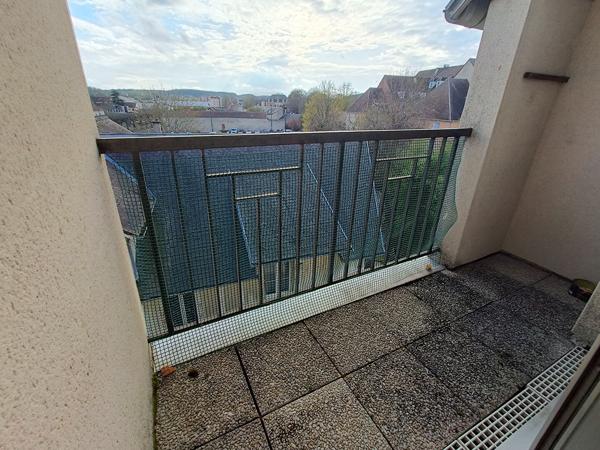 F2 MEUBLE BALCON/PARKING
