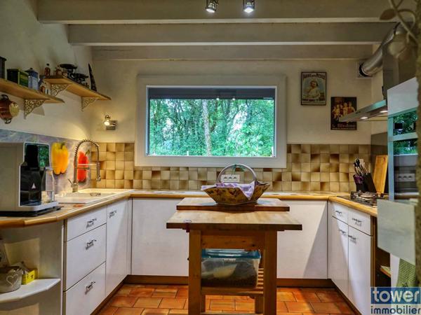 MAISON D ARCHITECTE 130m2 AU COEUR DE 4000M2 DE NATURE 3 MN DE PRAYSSAC