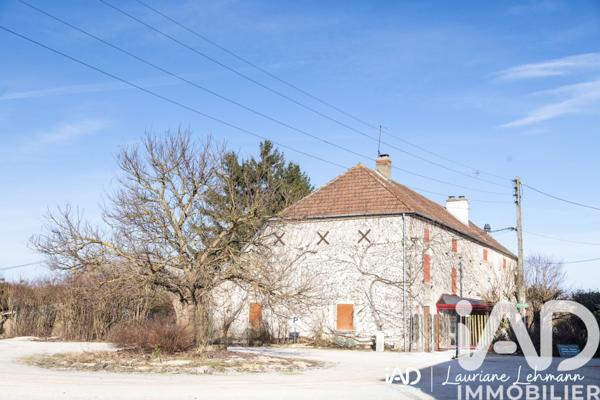 Immeuble à vendre 439 m² Dole