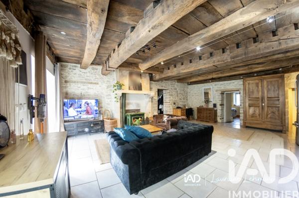 Immeuble à vendre 439 m² Dole
