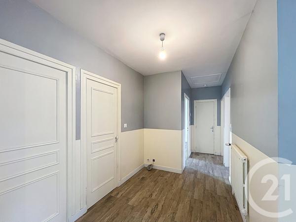 Maison à vendre  6 pièces - 133,78 m2 LES MARTRES DE VEYRE - 63