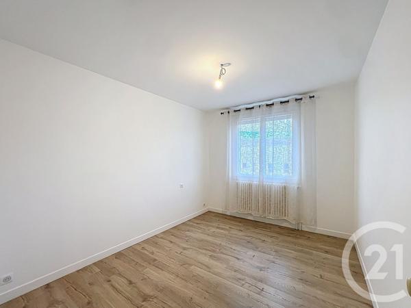 Maison à vendre  6 pièces - 133,78 m2 LES MARTRES DE VEYRE - 63