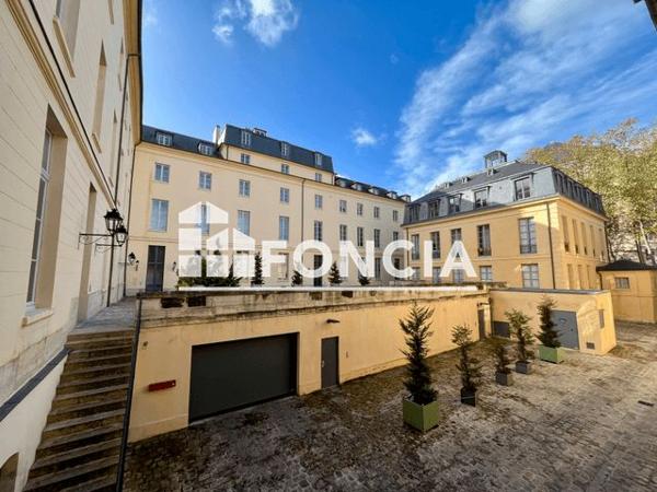 Location Parking - 7 RUE DU PEINTRE LEBRUN- HOTEL R Versailles 78000