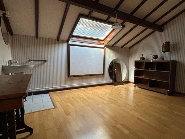 Maison - 6 pièces - 155 m²