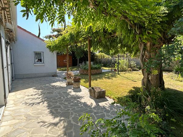 Maison - 6 pièces - 155 m²