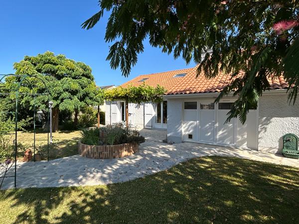 Maison - 6 pièces - 155 m²