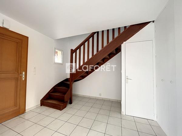Location maison Le Mesnil-Esnard - 5 pièce(s) - 110 m² - 1 330 € par mois
