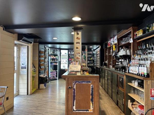  MONTIVILLIERS Immeuble loué à usage mixte