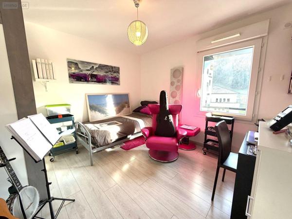 Appartement à vendre à Jacob-Bellecombette en Savoie (73000), ref : 73007-200