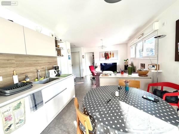 Appartement à vendre à Jacob-Bellecombette en Savoie (73000), ref : 73007-200