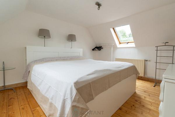 Maison pleine de charme avec son annexe indépendante.