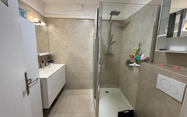 Appartement à vendre    3 pièces • 80,06 m2 Cagnes-sur-Mer