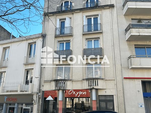 Location Appartement 3 pièces 63.33 m² - 3ème ETAGE - PORTE 3 Niort 79000