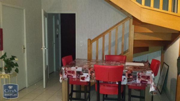 Appartement à louer 4 pièces 77.5m²