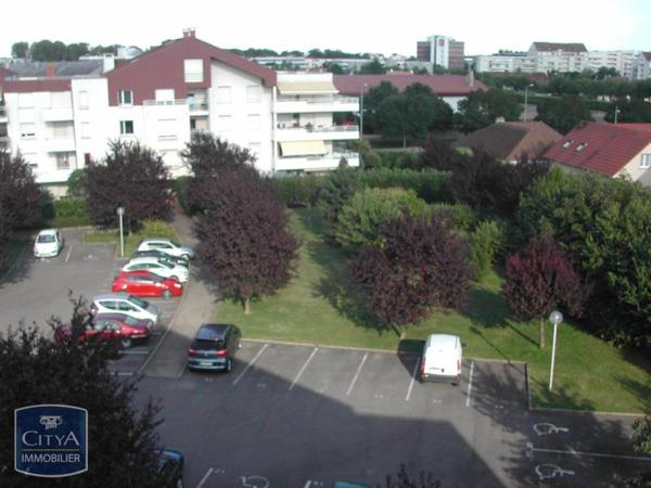 Appartement à louer 4 pièces 77.5m²