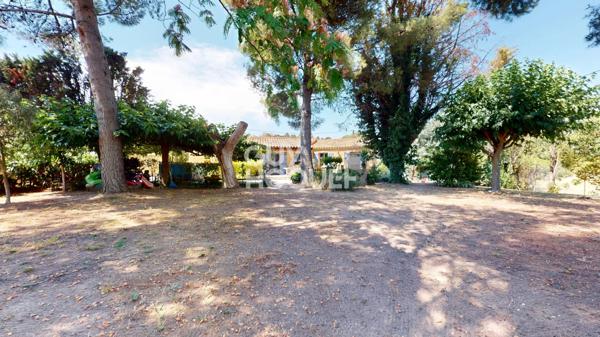 Charmante Maison à Vendre au Thor - 4 Chambres et Grand Terrain !