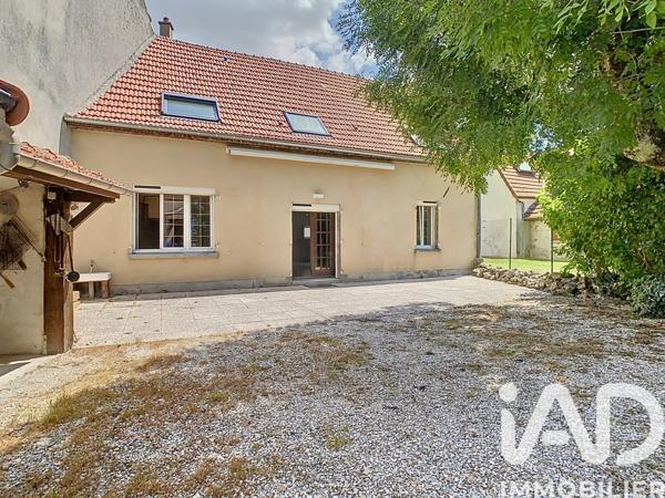 Location maison 5 pièces 140 m² Fère-Champenoise