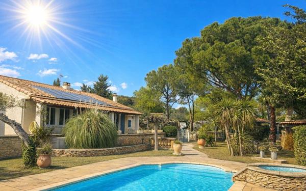 Maison à vendre    5 pièces •  Beaucaire