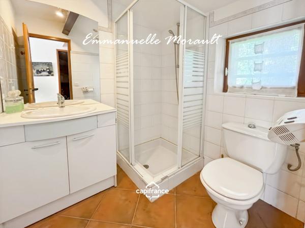 Maison à vendre 4 pièces avec piscine BAGNOLS EN FORET (83)