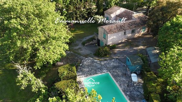 Maison à vendre 4 pièces avec piscine BAGNOLS EN FORET (83)