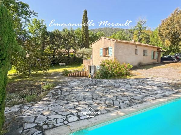 Maison à vendre 4 pièces avec piscine BAGNOLS EN FORET (83)