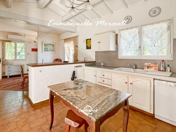 Maison à vendre 4 pièces avec piscine BAGNOLS EN FORET (83)