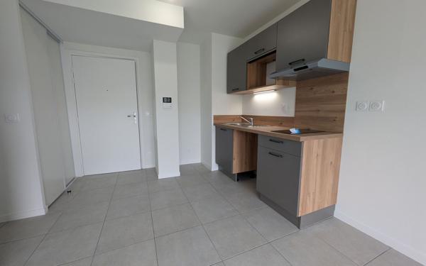 Appartement à louer    2 pièces • 42,30 m2 Dax