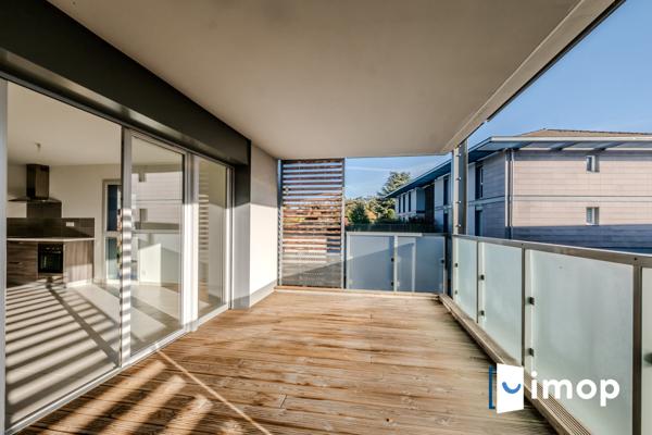 T3 au calme avec grande terrasse et garage proche frontière suisse