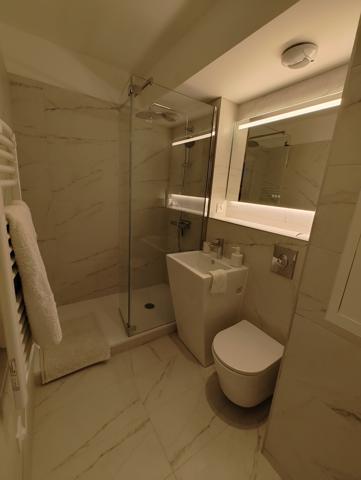 Courbevoie (92400) Courbevoie 92400 3 pièces à louer 84m2 en résidence service de standing