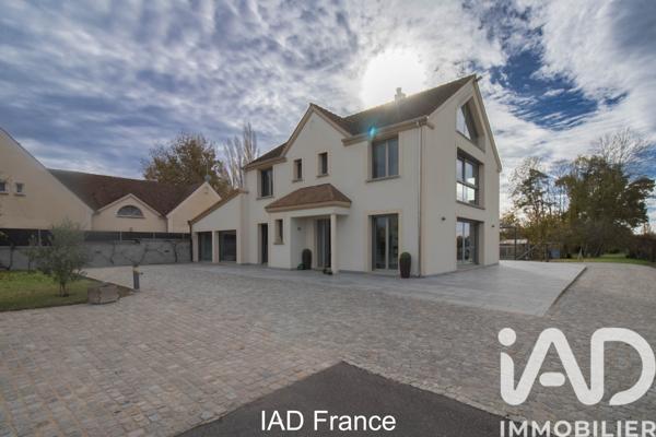 Maison à vendre 5 pièces 230 m² Le Perray-en-Yvelines
