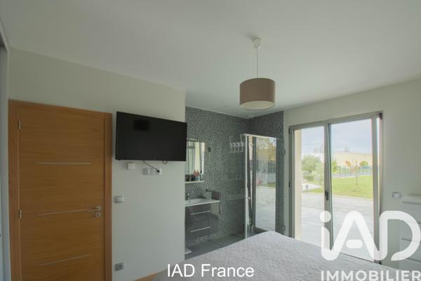 Maison à vendre 5 pièces 230 m² Le Perray-en-Yvelines