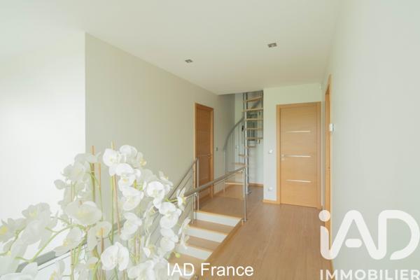Maison à vendre 5 pièces 230 m² Le Perray-en-Yvelines
