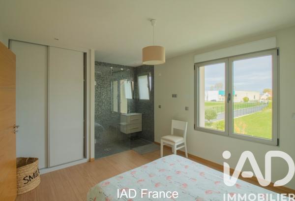 Maison à vendre 5 pièces 230 m² Le Perray-en-Yvelines