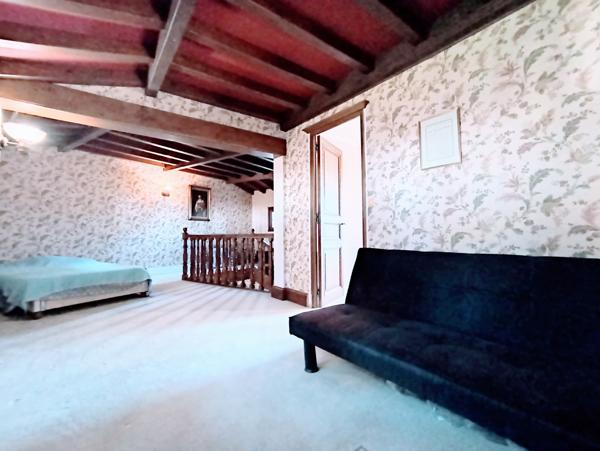 Maison 11 pièces - 292 m²