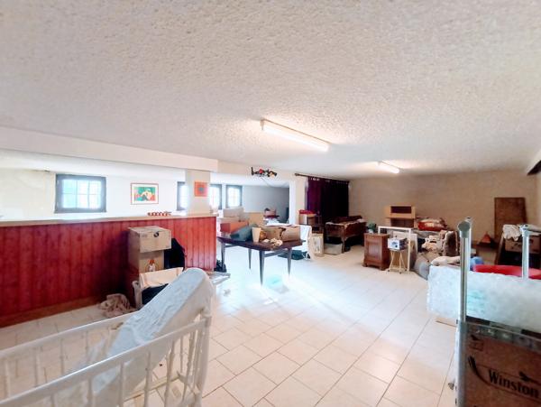 Maison 11 pièces - 292 m²