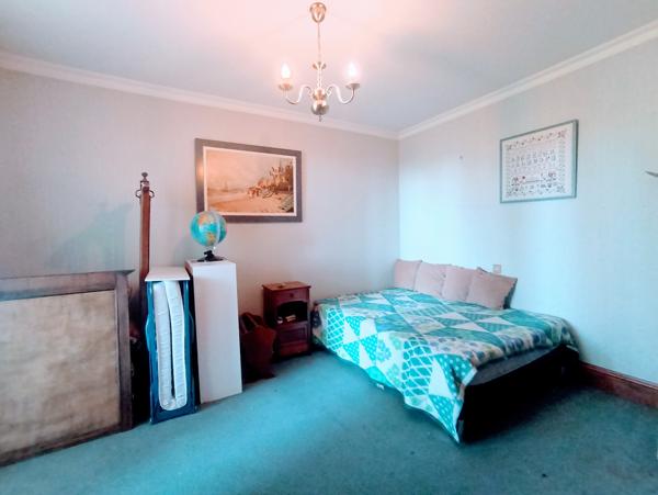 Maison 11 pièces - 292 m²