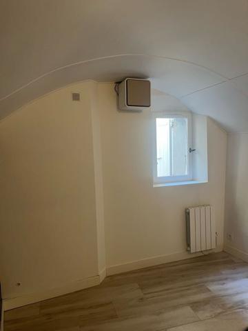 Roquevaire (13360) ROQUEVAIRE - T2 MEUBLE - Rue Longue