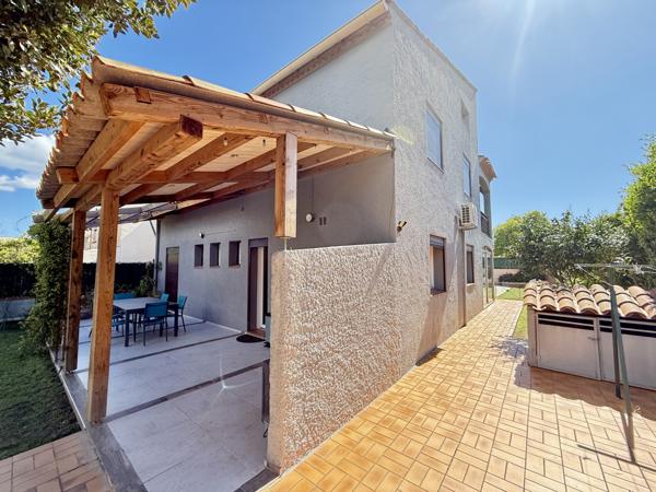 Saint-Laurent-de-la-Salanque (66250) Villa 3 Faces 7 pièces avec garage et piscine