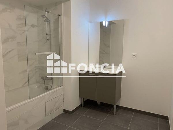 Location Appartement 3 pièces 75.66 m² - 37 RUE DE L'ETRIER Saint Malo 35400