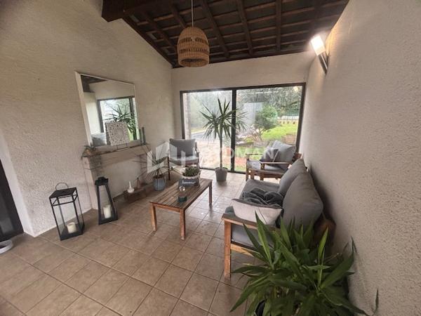 Maison d'exception Type 6/7 avec véranda,terrasse, piscine et terrain de tennis