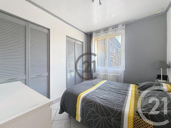 Maison à vendre  4 pièces - 74 m 2   CANNES ECLUSE  - 77