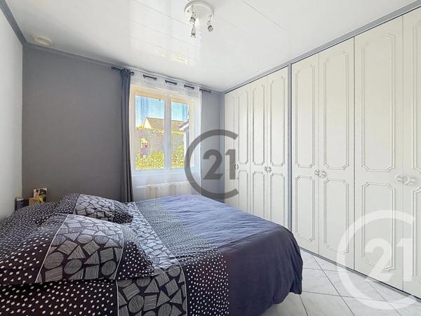 Maison à vendre  4 pièces - 74 m 2   CANNES ECLUSE  - 77