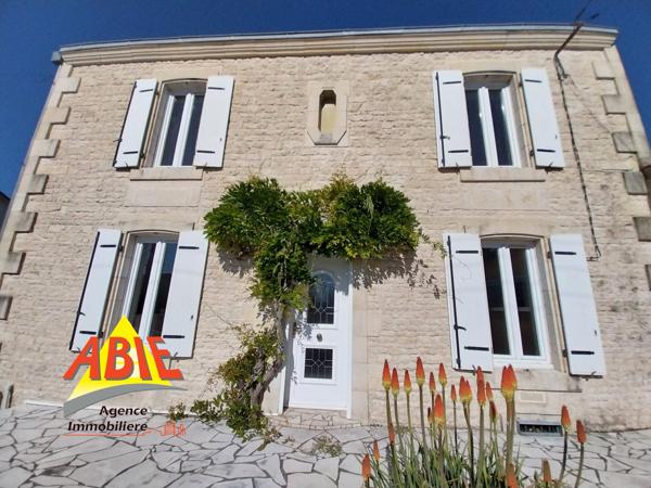 Maison  5 pièce(s)  4 chambre(s)  118.09 m²