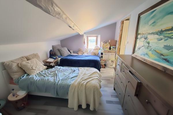 Maison  5 pièce(s)  4 chambre(s)  118.09 m²